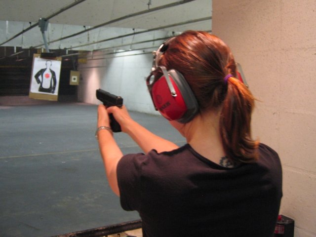 [Shooting_range_Glock5.jpg]