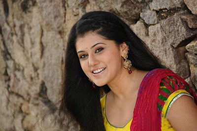 Tapsee Unseen Hot Photos gallery pictures