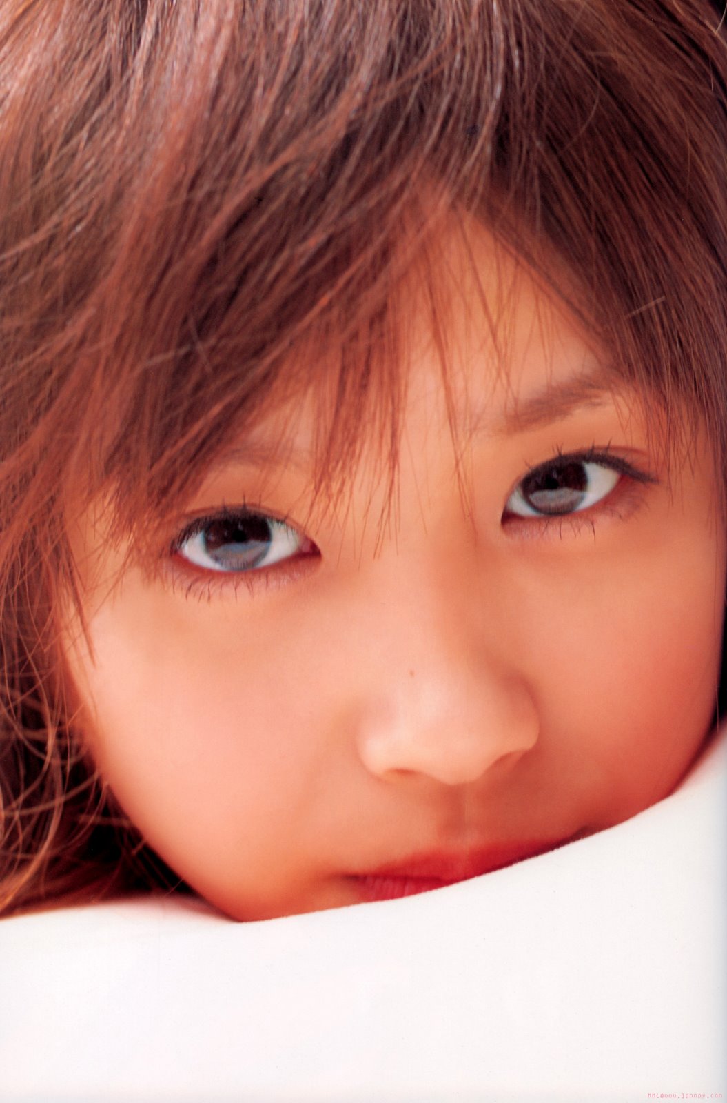 [PhotoBook_Takahashi.Ai_Wata-Ame_070.jpg]