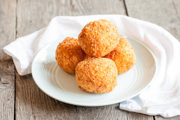 Deep-fried risotto arancini