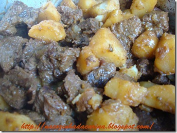 carne-de-panela-com-batata