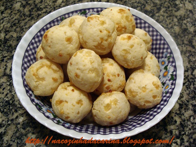 [pão-de-queijo-3-ingredientes-03[3].jpg]