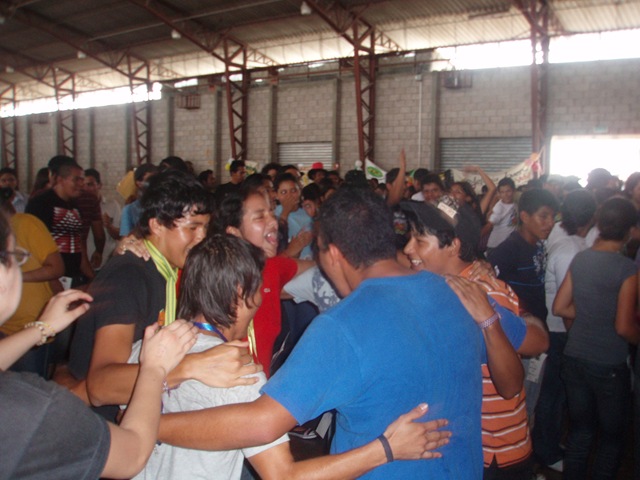 [pascua juvenil 053.jpg]