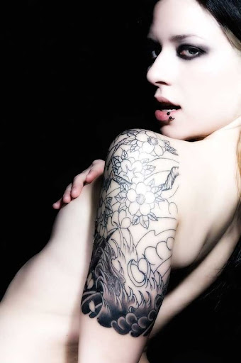 Fotos de mulheres tatuadas