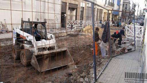 Haciendo Buenos Aires, Construction Work in Defensa Street in the San Telmo Neighbothood