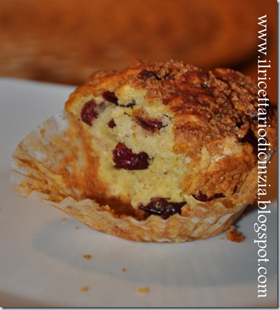 Muffin con mirtilli rossi secchi