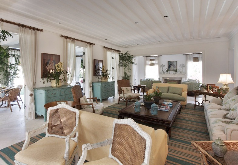 [Casa de Valentina - Oficina Inglesa - cômodas[3].jpg]