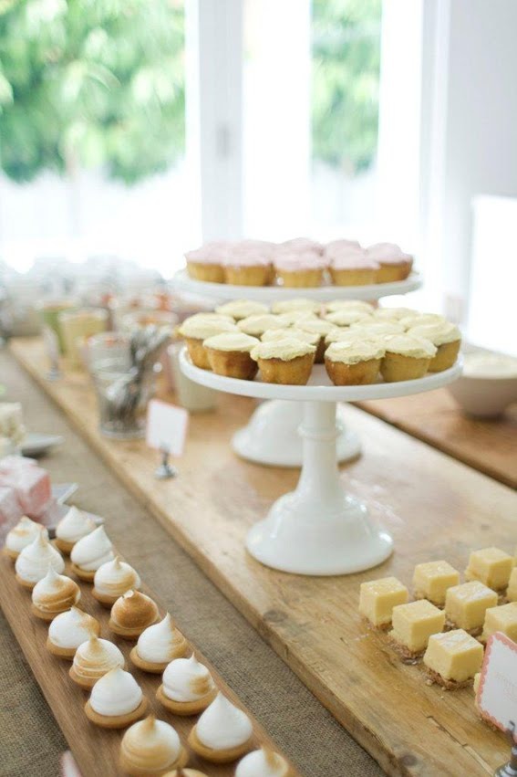 [Casa de Valentina - via Brides Little White Book - um chá de bebe rústico em tons claros - organização da mesa[4].jpg]