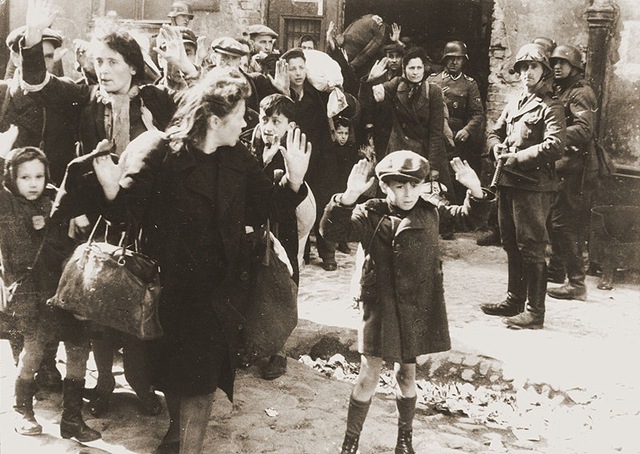 [800px-Stroop_Report_-_Warsaw_Ghetto_Uprising_06[5].jpg]