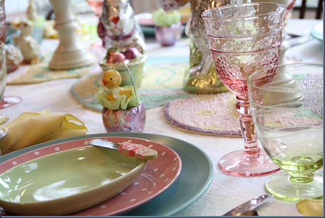 Fabulous Spring Tables - a Guest Post by The Tablescaper at The Everyday Home #spring #tablescape #dishes