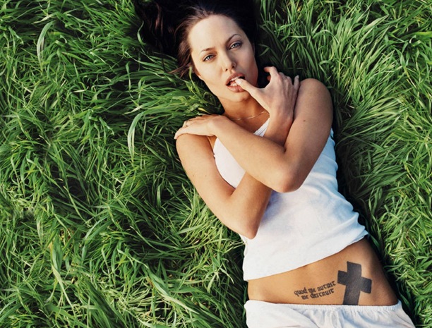 Angelina-Jolie-3
