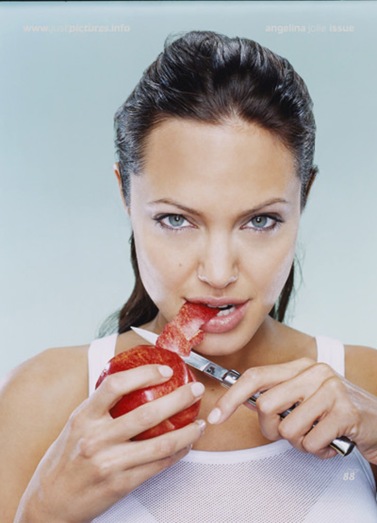 Sexy-Angelina-Jolie-Apple-White-tanktop