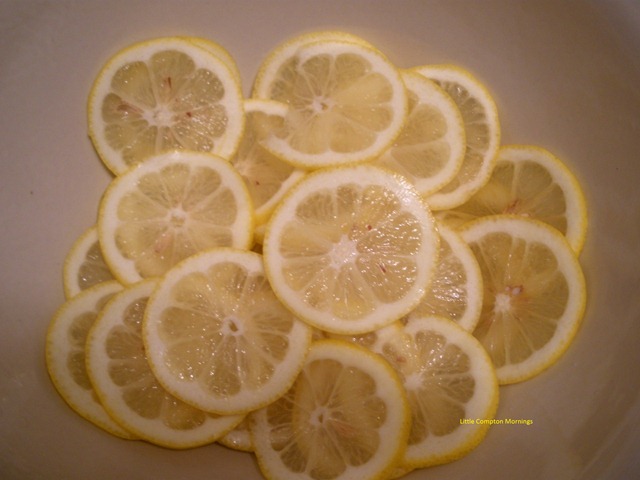 [Lemon pie slices[5].jpg]