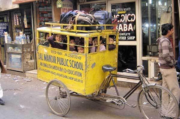 Photos that need no words to laugh - School in a cycle cab