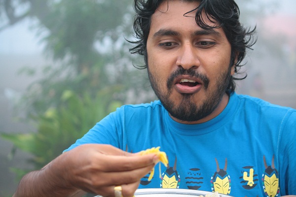 Me, eating and enjoying Pitla Bhakri