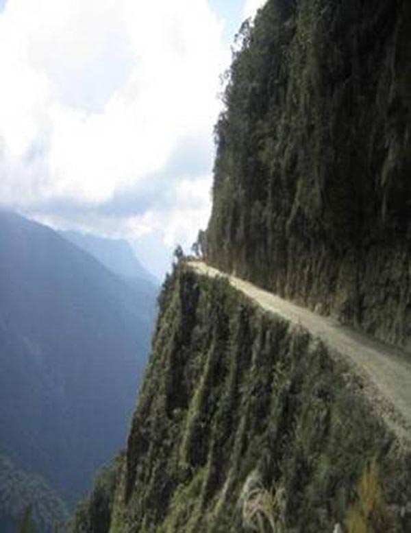 Bolivian Highway - Deadly Bolivian Highway - Suicide highway