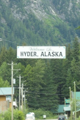 [0714-01 Hyder, Alaska sign[3].jpg]