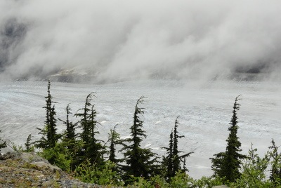 [0714-49 Salmon Glacier in the clouds[2].jpg]