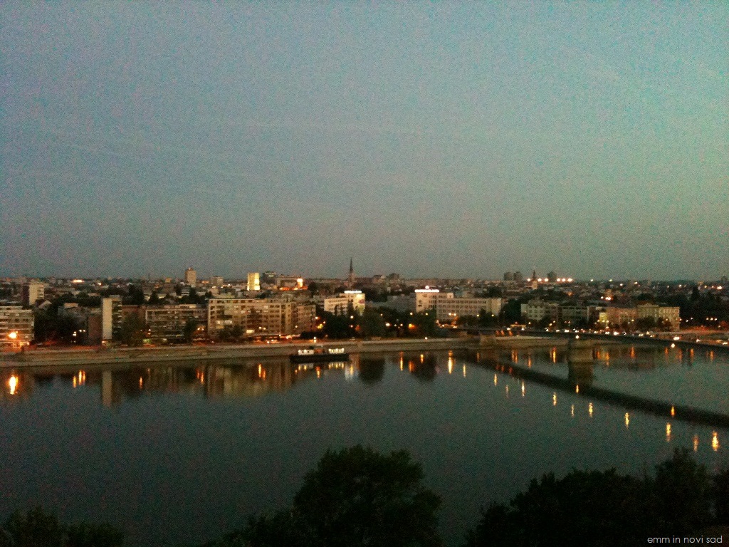 [Sunrise over the River Danube[3].jpg]