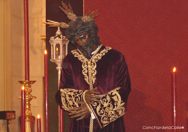 C- de los Gitanos-2010-Besamanos - 2.jpg