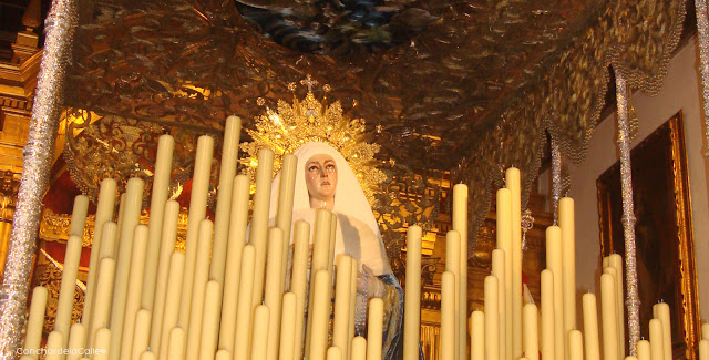 Hermandad del Museo - Virgen de las Aguas - Palio 2011 000d.jpg