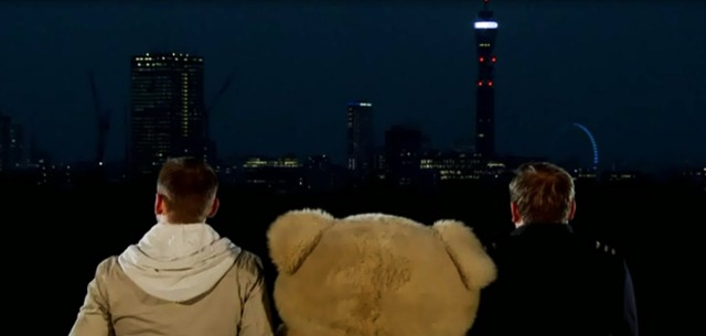 [April-24-2011-london-skyline-the-bear[3].jpg]