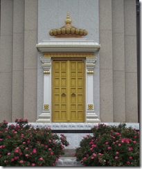 temple_golden_doors
