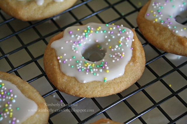 [Skipping Stones Donut Cookies on Rack[3].jpg]