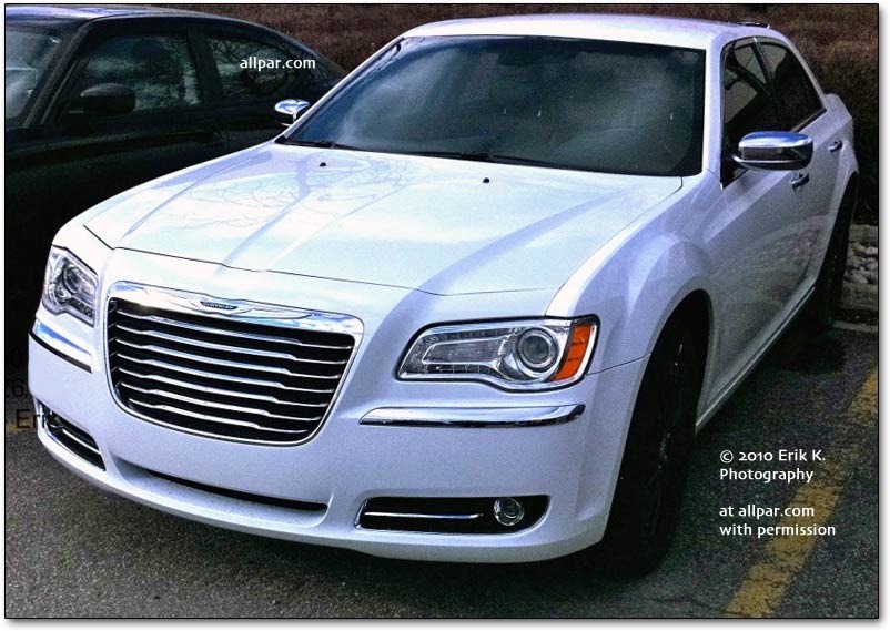 [2011-300C-car[5].jpg]