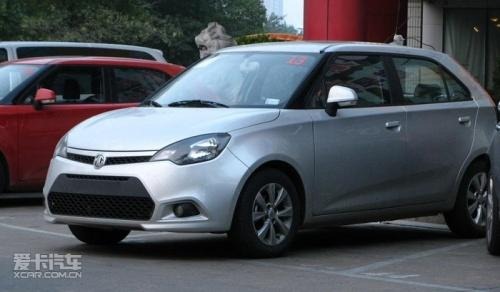 [MG3-in-blue-and-red7[1].jpg]