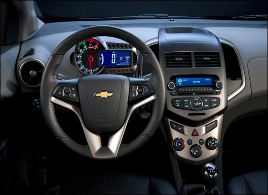 Chevrolet mostra Novo Sonic (Aveo) hatch e Sedan para os EUA