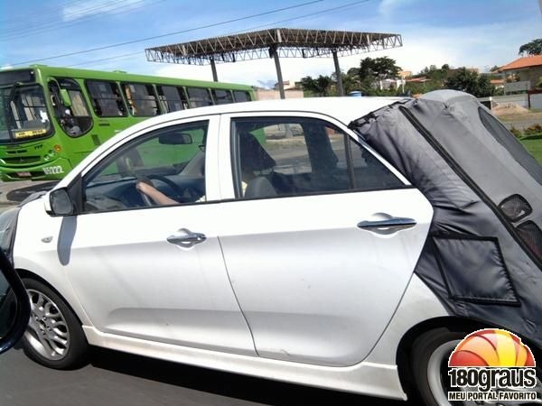 [Foto0799_b9eb90_logo[9].jpg]