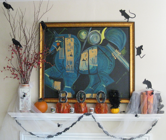 [Halloween mantel decorating crows spiders boo sign[3].png]