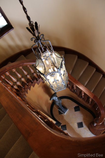[san francisco designer showhouse staircase lantern[5].png]