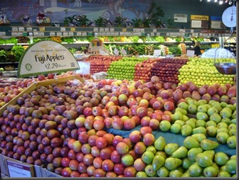 800px-Apples_supermarket