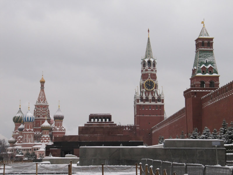 У Кремлёвской стены - сегодня. 