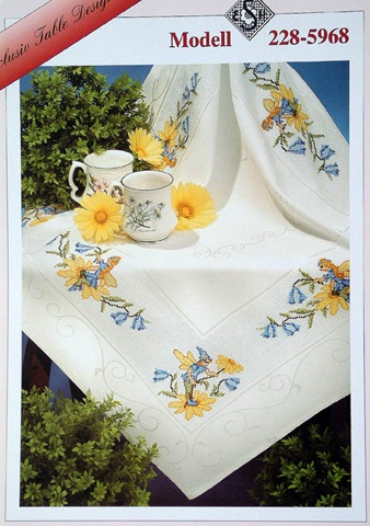 [Tablecloth with flowers and fairys-740711[4].jpg]