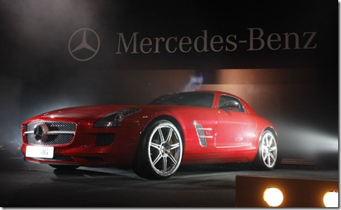 3-Mercedes-Benz-SLS-AMG-Bra_grande