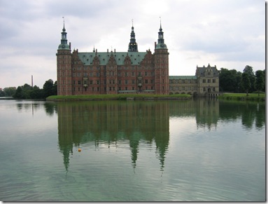 Fredriksborg_palace