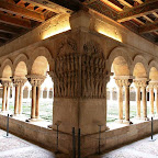 27 Claustro róamnico y artesonado.jpg