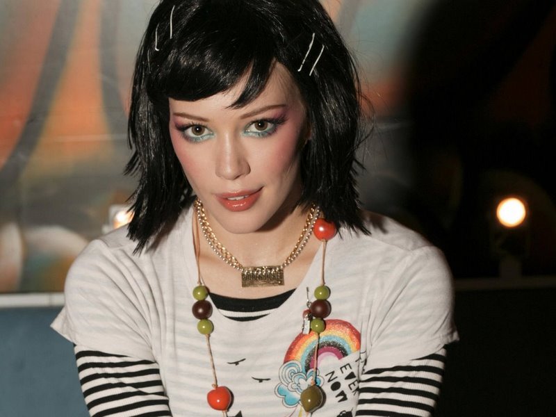 Hilary Duff, , hot japanese girls, hot japanese models, cute japanese models, hot asian girls, sexy japanese girls, hot sexy Celebrity video Photos Pics Wallpapers