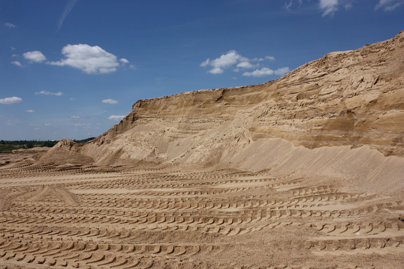 Подмосковная пустыня - карьер в Сычево.