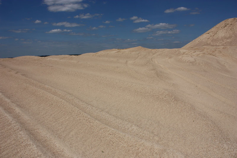 Подмосковная пустыня - карьер в Сычево.