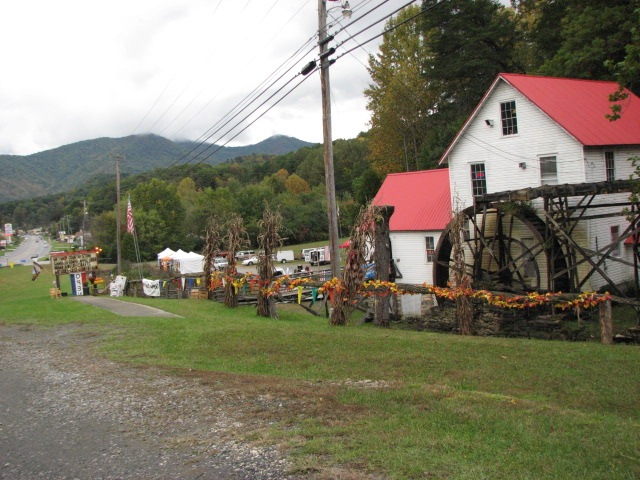 [Old Mill - Cherokee 004[3].jpg]