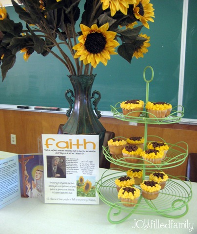 [sunflower cupcake display.jpg]