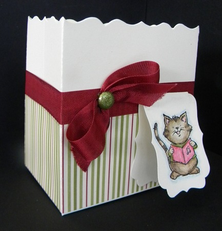 [Merry Crittermas Box 003[5].jpg]