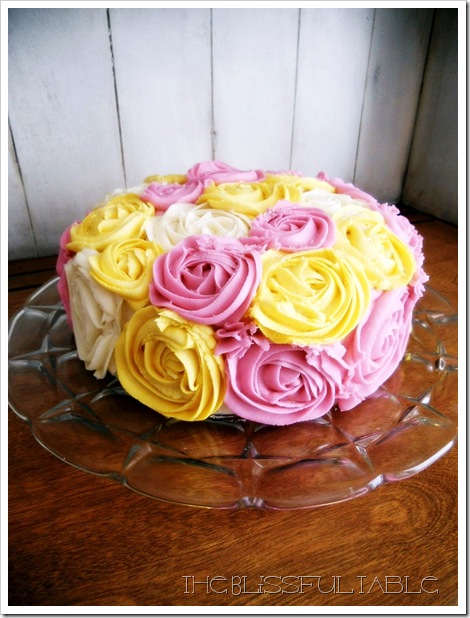 buttercream roses cake 010a