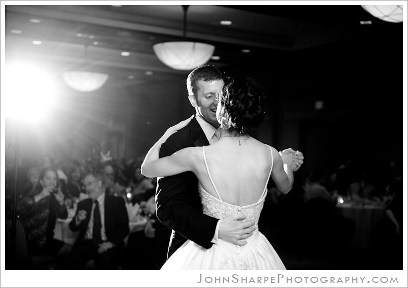 Minneapolis  Wedding Photographer at Holiday Inn Metrodome First Dance