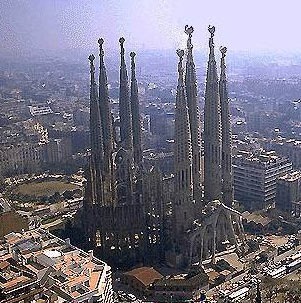 [p_61_La-Sagrada-Familia-barcelon-765232[4].jpg]