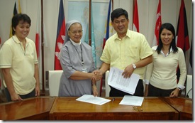 From left: Dr. Ayson, Sr. Agravante, Dr. Toledo and Ms. Olaguer during the signing of the MOU